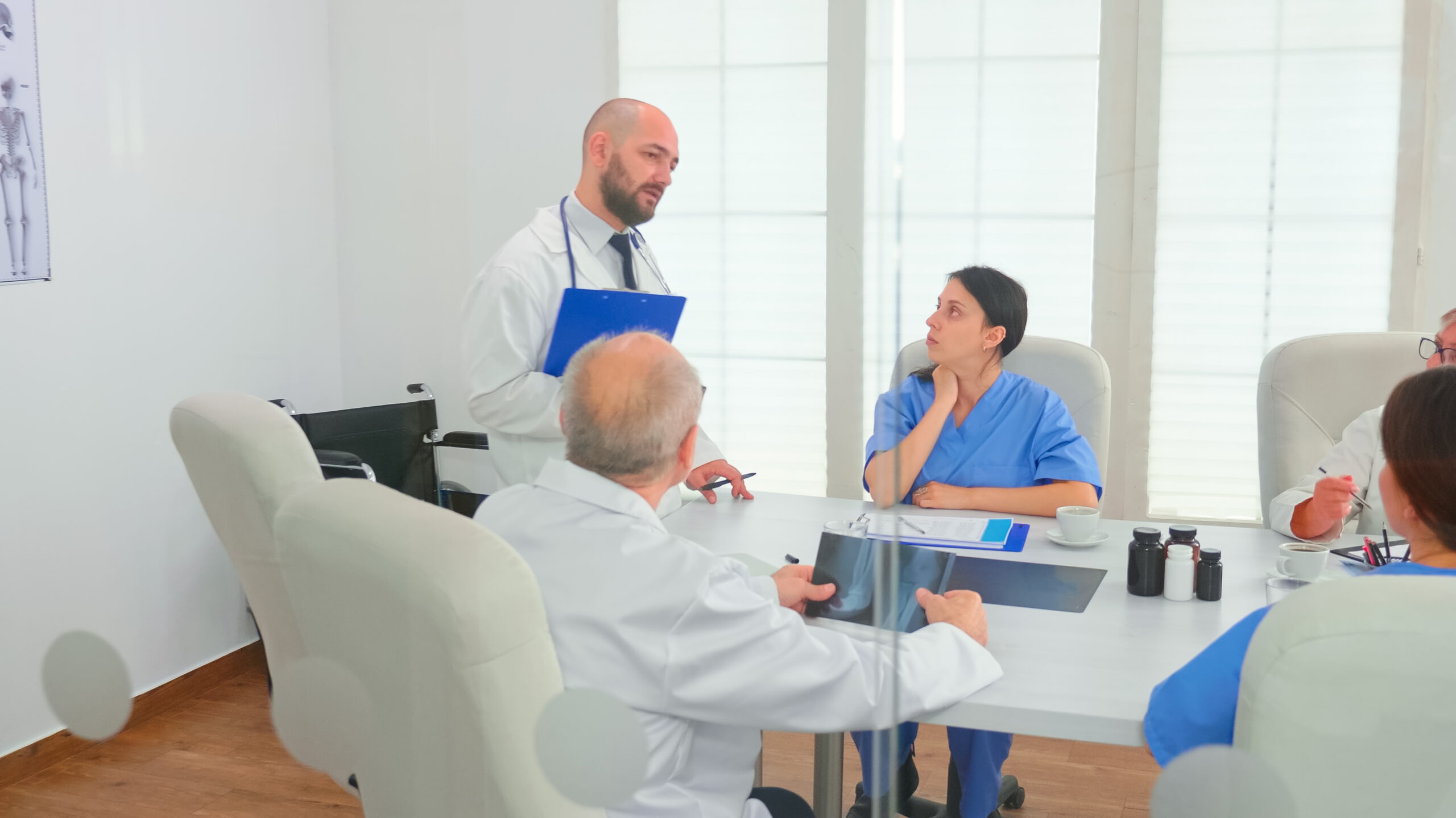 Read more about the article The Role of Healthcare Professionals in Supervised Detox – Addiction Treatment Centre in Islamabad, Pakistan